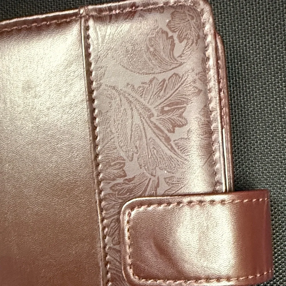 Dayplanner  Elegant Embossed -calendar